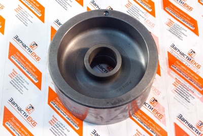 3009483 Шкив натяжителя Ролик промежуточный PULLEY,IDLER Cummins KTA19, KTA38, KTA50